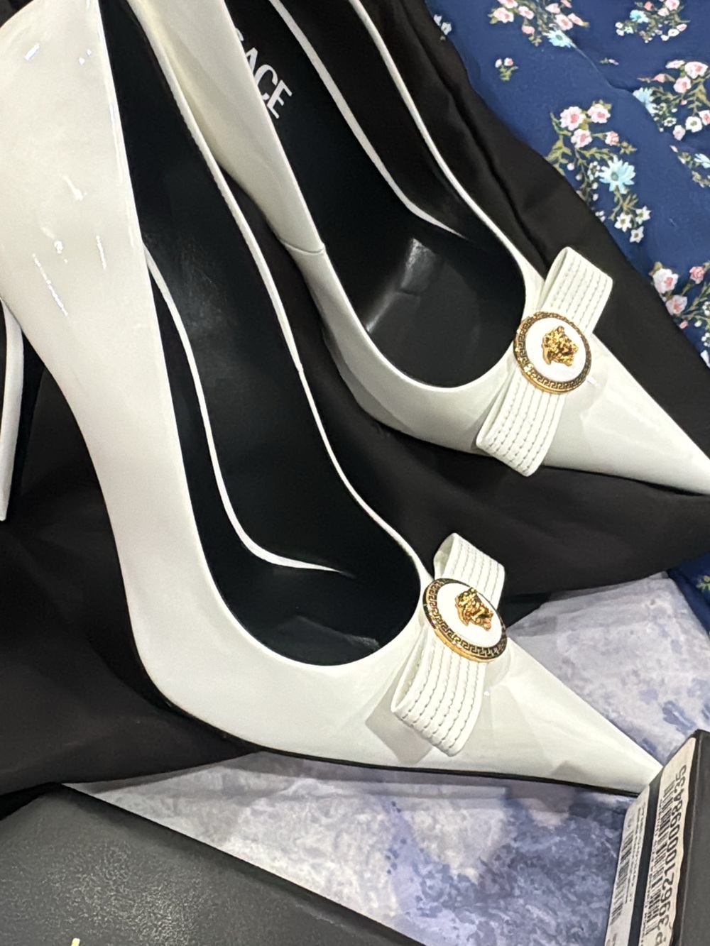 Versace White Patent Pointed-Toe Pumps with Gold Medallion price 800$ size 41 us